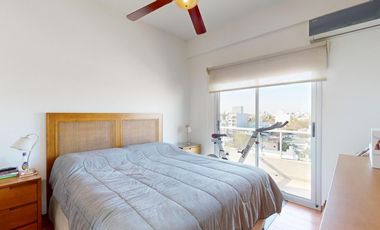 Departamento de dos dormitorios con terraza privada en venta