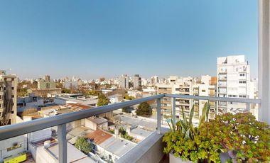 Departamento de dos dormitorios con terraza privada en venta