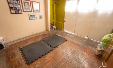 VENTA DUPLEX 4AMB COCHERA Y PATIO. TEMPERLEY