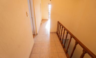 VENTA DUPLEX 4AMB COCHERA Y PATIO. TEMPERLEY