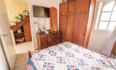 VENTA DUPLEX 4AMB COCHERA Y PATIO. TEMPERLEY