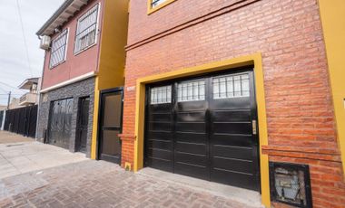 VENTA DUPLEX 4AMB COCHERA Y PATIO. TEMPERLEY