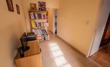 VENTA DUPLEX 4AMB COCHERA Y PATIO. TEMPERLEY