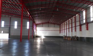 Excelente galpón en alquiler