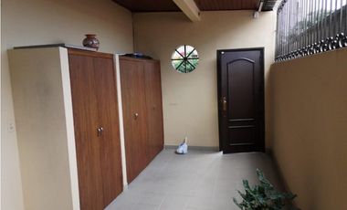 VENTA CASA EN BETANIA 3REC 395M2