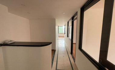 oficina en arriendo/venta en lago gaitan. Cod A17149