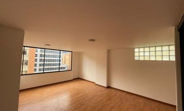 oficina en arriendo/venta en lago gaitan. Cod A17149
