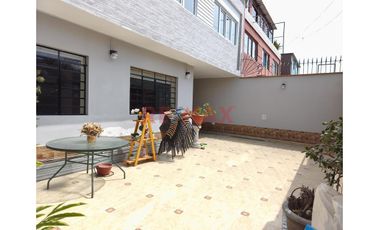Casa Comercial En Alquiler – Barranco 🚨
