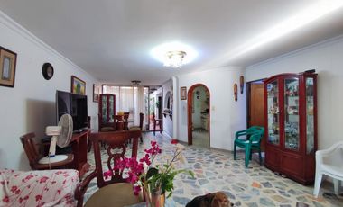 casa en venta en av. libertadores, linares. Cod V26751