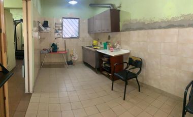 PH EN ESQUINA EN PLANTA BAJA