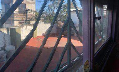 PH EN ESQUINA EN PLANTA BAJA