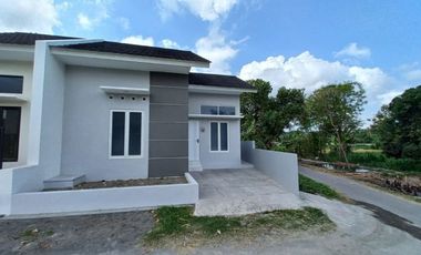 RUMAH SIAP HUNI JOGJA HANYA 5 MENIT KE KAMPUS UAD
