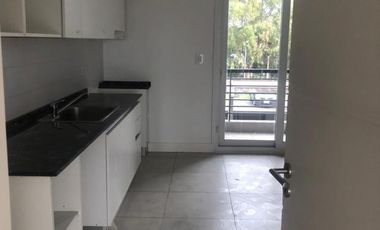 Departamento De 3 Ambientes con cochera en Terrazas Al Polo Greenville