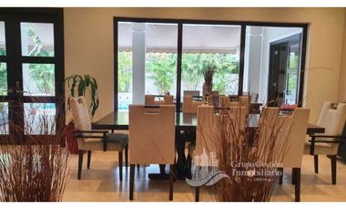 VENDO CASA DE 650M2 CONSTRUCCION CON PISCINA EN COSTA DEL ESTE