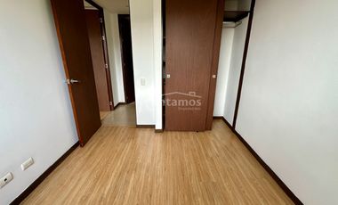 apartamento en arriendo en el esmeraldal. Cod A776310