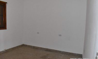 CASA EN LOTE A DOS CUADRAS DEL PARQUE GOLF