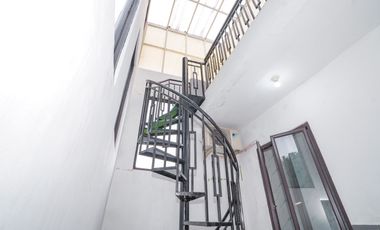 Rumah Terawat 14 Menit ke Gerbang Tol Kukusan 3 Bebas Banjir J-41876