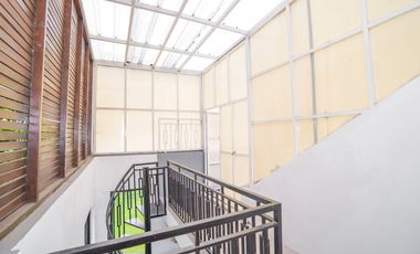 Rumah Terawat 14 Menit ke Gerbang Tol Kukusan 3 Bebas Banjir J-41876