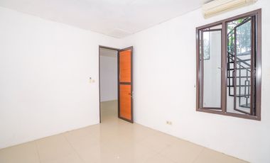 Rumah Terawat 14 Menit ke Gerbang Tol Kukusan 3 Bebas Banjir J-41876