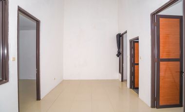 Rumah Terawat 14 Menit ke Gerbang Tol Kukusan 3 Bebas Banjir J-41876