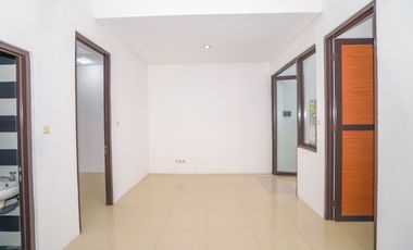 Rumah Terawat 14 Menit ke Gerbang Tol Kukusan 3 Bebas Banjir J-41876