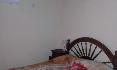 EXCELENTE PROPIEDAD CASA TRES AMBIENTES CON ENTRADA DE AUTO JARDIN PATIO Y FONDO LIBRE
