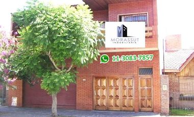 Casa con Departamento en venta en Quilmes Oeste