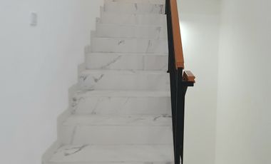 Beautiful in White.... Rumah 100% baru, modern minimalis, di cluster Gading Pandawa, Kelapa Gading