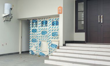 Beautiful in White.... Rumah 100% baru, modern minimalis, di cluster Gading Pandawa, Kelapa Gading