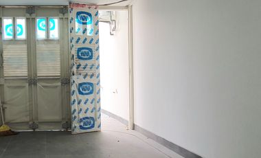 Beautiful in White.... Rumah 100% baru, modern minimalis, di cluster Gading Pandawa, Kelapa Gading