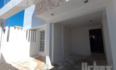 Se vende casa remodelada que cuenta  con 2 departamentos independientes en Lomas de Zaragoza, cerca de avenida López Portillo y Walmart electricistas, Campeche.
