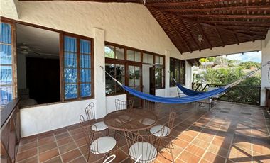 VENDO CASA DE PLAYA FRENTE AL MAR, RIO HATO (2)