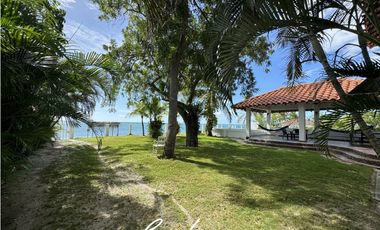 VENDO CASA DE PLAYA FRENTE AL MAR, RIO HATO (2)