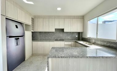 CASAS NUEVA A ESTRENAR  EN URBANIZACIÓN BARU OASIS AL SUR DE MANTA