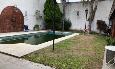 Casa en venta en Ramos Mejia Sur