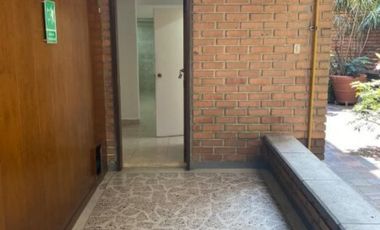 oficina en arriendo en la candelaria. Cod A5225