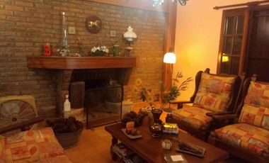 EXCELENTE CASA QUINTA