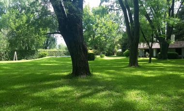 EXCELENTE CASA QUINTA