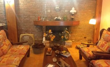 EXCELENTE CASA QUINTA