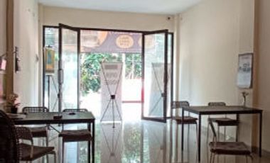 Ruko setrategis di jalan utama Jatiasih. Total 9 Ruko unit