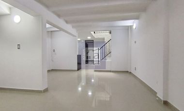 COD. 5746 - SE ARRIENDA CASA - BARRIO: EL CONSUELO
