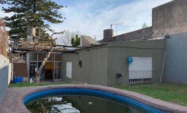 Chalet en venta en Bernal Oeste