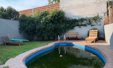 Chalet en venta en Bernal Oeste