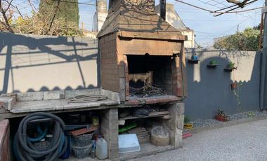 Chalet en venta en Bernal Oeste