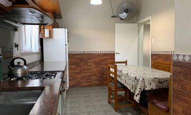 Chalet en venta en Bernal Oeste