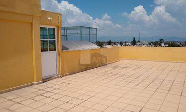 Edificio en venta en San Pablo Autopan, Toluca, México