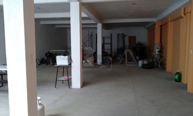 Edificio en venta en San Pablo Autopan, Toluca, México