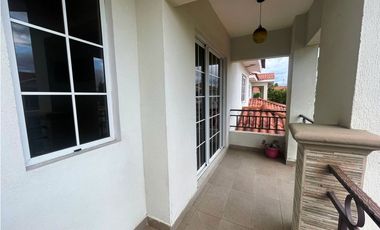 Se VENDE Dúplex en PH Reserva de Versalles