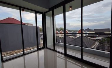 DIJUAL RUMAH BARU 2 LANTAI JOYO AGUNG DINOYO KOTA MALANG