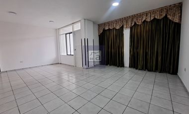 COD. 5921 - SE ARRIENDA APARTAMENTO - BARRIO: CENTRO